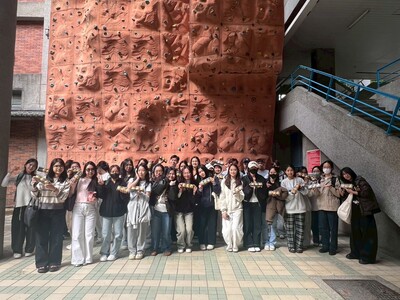 1141 Ocean Flavors and Festive Language: Taiwanese Salted Egg Yolk Baking WorkshopImage