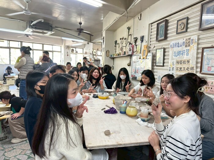 Yingge Ceramic Culture Tour and Hands-on Pottery ExperienceImage