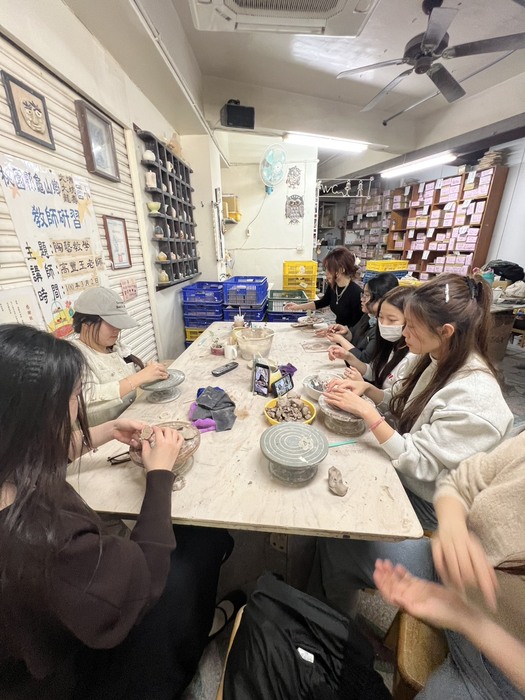 Yingge Ceramic Culture Tour and Hands-on Pottery ExperienceImage