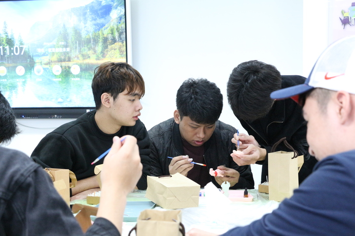 Fragrance Aesthetics – Aroma Stone Art and Entrepreneurship Experience EventImage