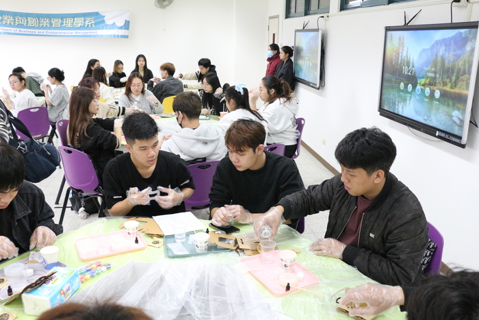 1141 Hoạt động Nghệ thuật hương thơm – Thẩm mỹ đá khuếch tán và hành trình trải nghiệm khởi nghiệp图片