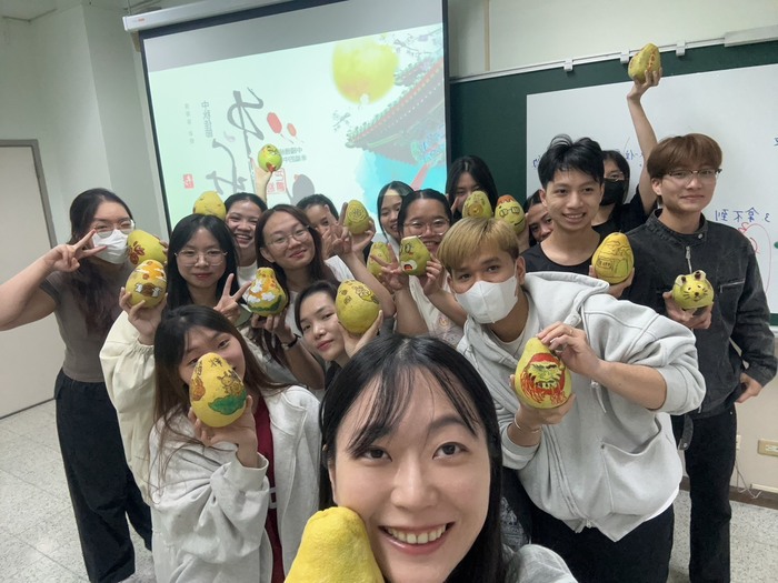 中秋節快樂 - 柚子彩繪活動 ！圖片