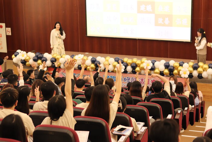 Lễ bế giảng Khóa Mùa Xuân năm 113 kỳ 2图片