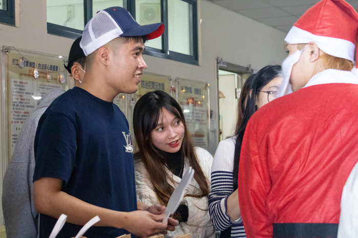 1141 Chúc mừng Giáng Sinh - Hoạt động trao đổi quà图片